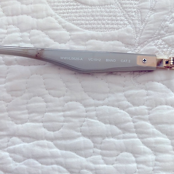 Vince Camuto Butterfly Sunglasses - Picture 8 of 10